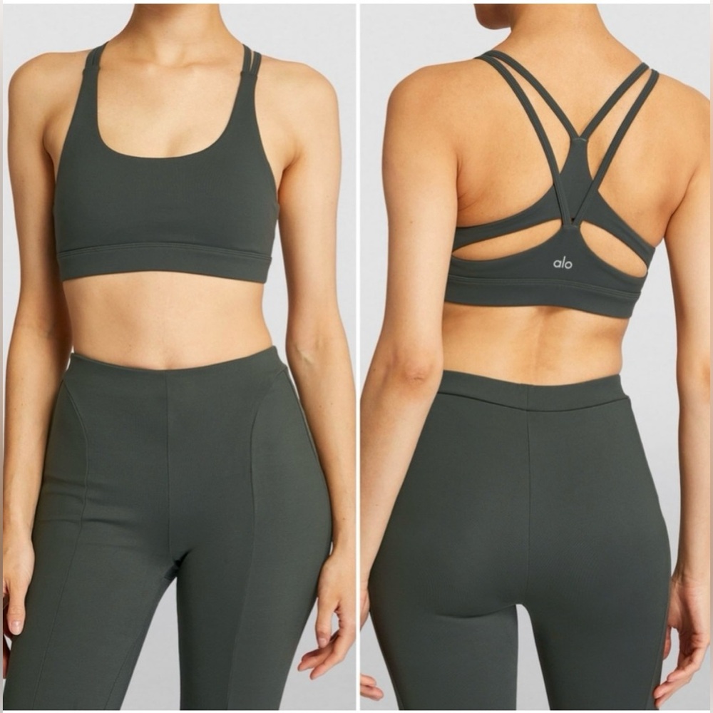 ALO Yoga Women's Sports Bra Suspension Dark cactus
XS